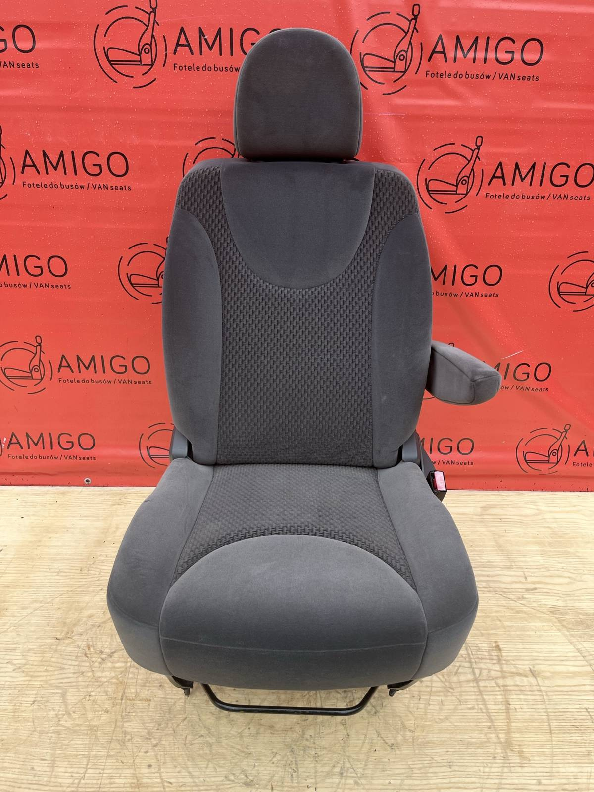 Front UK Driver seat | EU passenger airbag Peugeot Expert II Dispatch Jumpy Proace 2006-2016