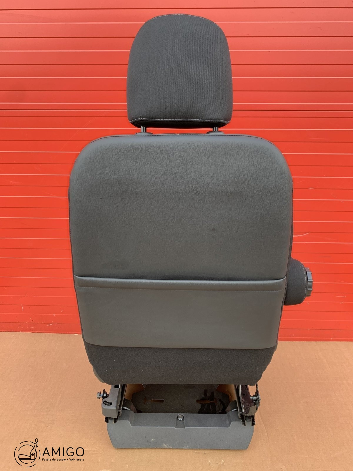 Seat UK passenger | EU driver Renault Trafic Opel Vauxhall Vivaro NV300 Talento armrest heating