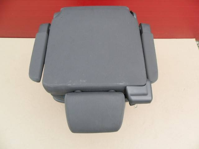 Seat VW T5 Multivan Caravelle blue dots swivel facelift Bluemotion scout