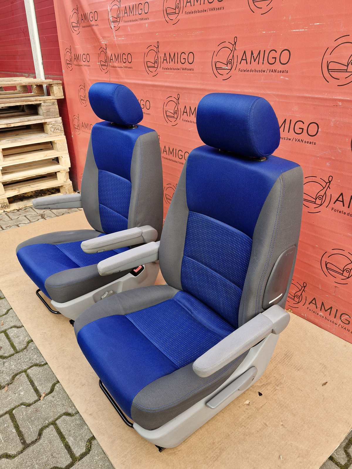 Driver passenger Captain seats seat airbag VW T5 grey Caravelle