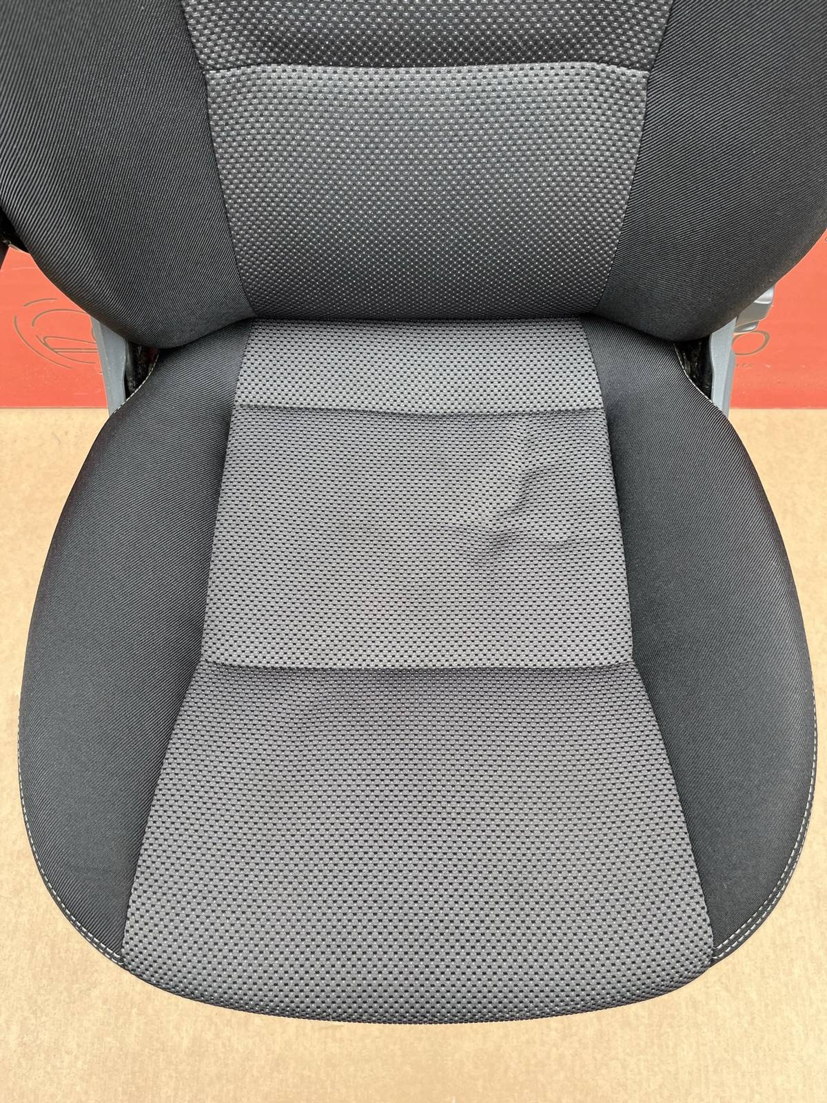 Seat Fiat Ducato 2022-25 Boxer Jumper Relay Movano C Proace Max UK passenger | EU driver seat armrest adjustments