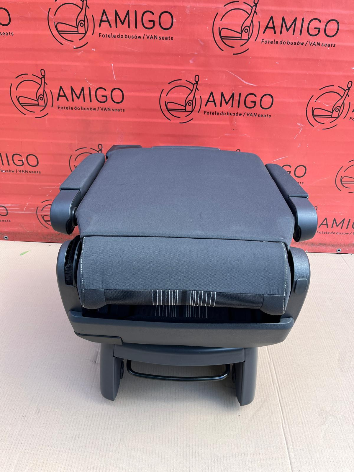 Seat VW T5 T5.1 Multivan Caravelle MATCH swivel rear single