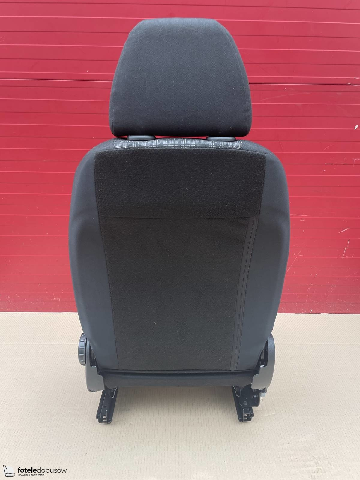 Seat Mercedes Vito W447 UK passenger | EU driver adjustments Tunja