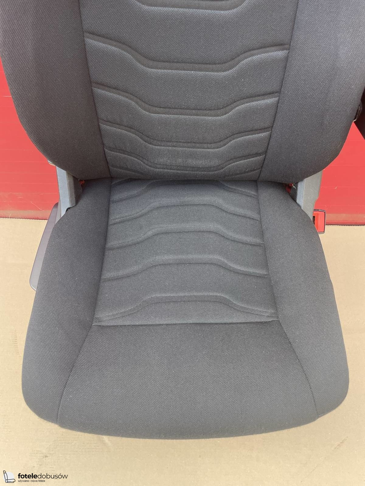 Iveco Daily VI 2014-2021 UK driver seat | EU passenger single seat Armrest
