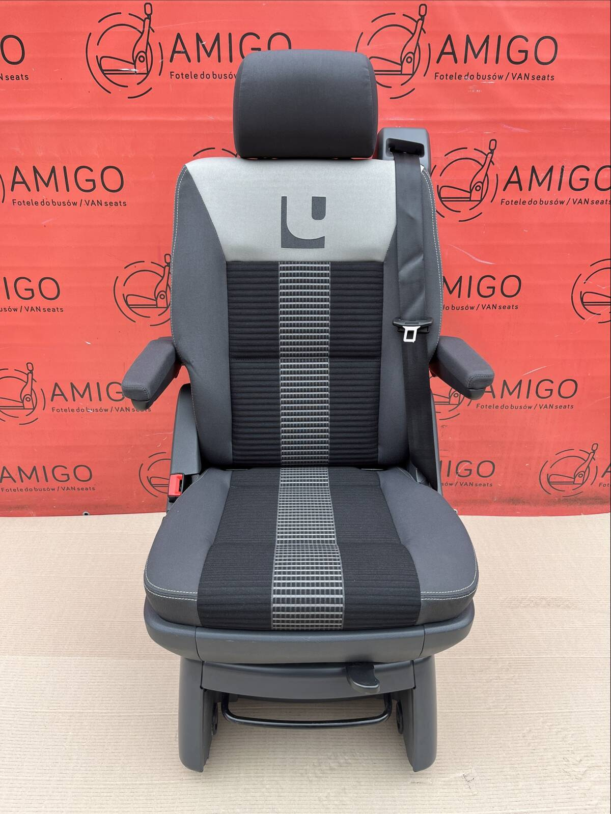 Seat VW T5 Multivan UNITED swivel rear single