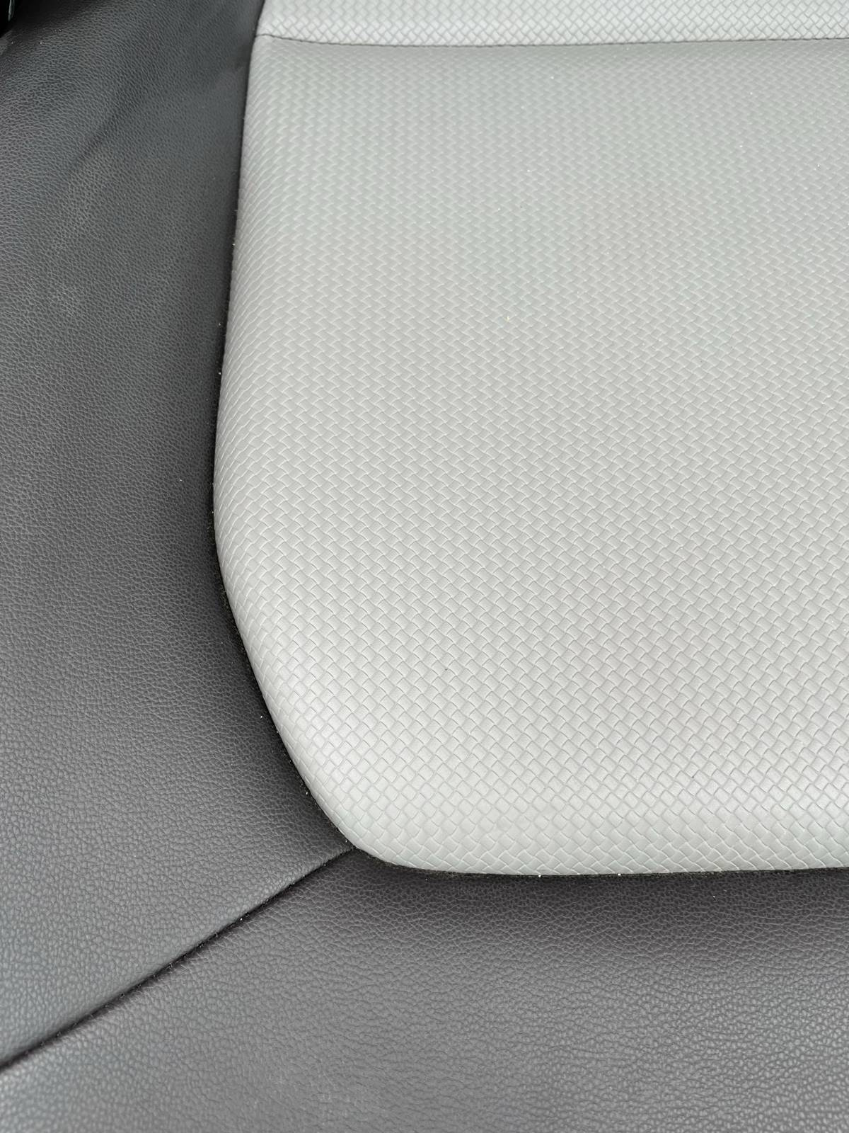 VW Crafter II MAN TGE 2016-2022 UK passenger seat | EU driver seat captain armrest suspension