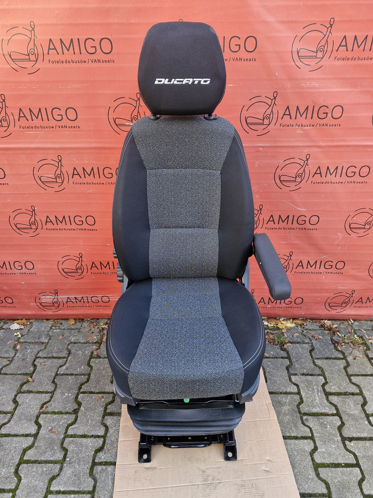 Seat Fiat Ducato BoSeat Fiat Ducato Boxer Relay Movano C EU passenger | UK driver seat armrest adjustment suspension basexer Relay Movano C EU passenger | UK driver seat armrest adjustment pumped pneumatic