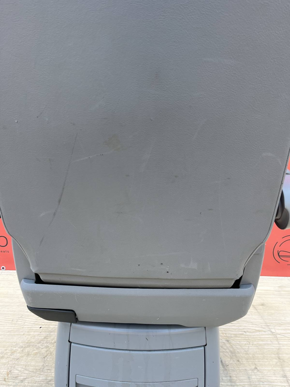 Seat VW T5 Multivan Caravelle Leather grey swivel rear for child T5