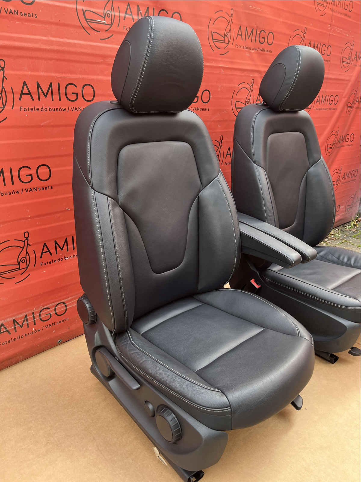 Front Seat Mercedes Vito W447 driver passenger 2014-2024 armrests Lugano Leather