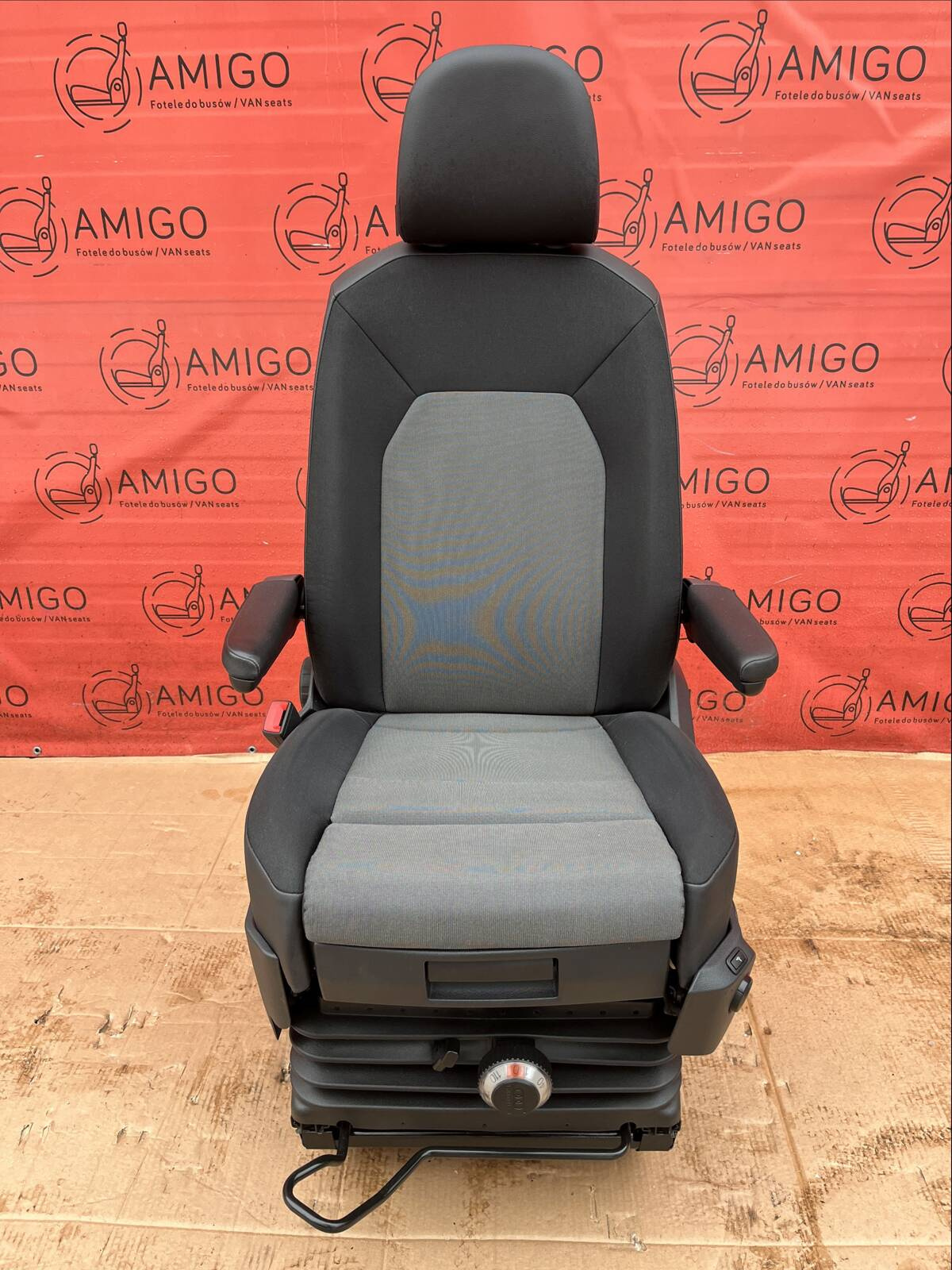 VW Crafter II MAN TGE 2016-2022 UK passenger seat | EU driver seat captain armrest suspension