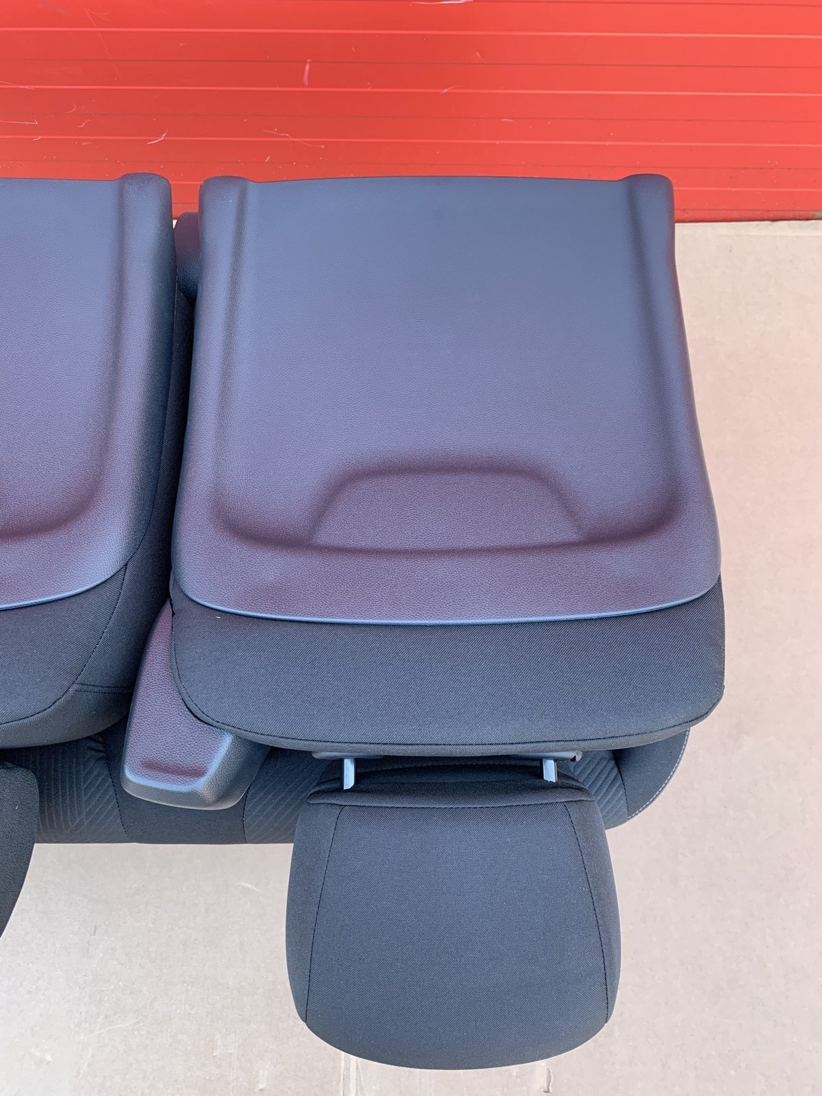 MB V-class Vito Renault Trafic Spaceclass Opel Vivaro Tourer rear bench seat