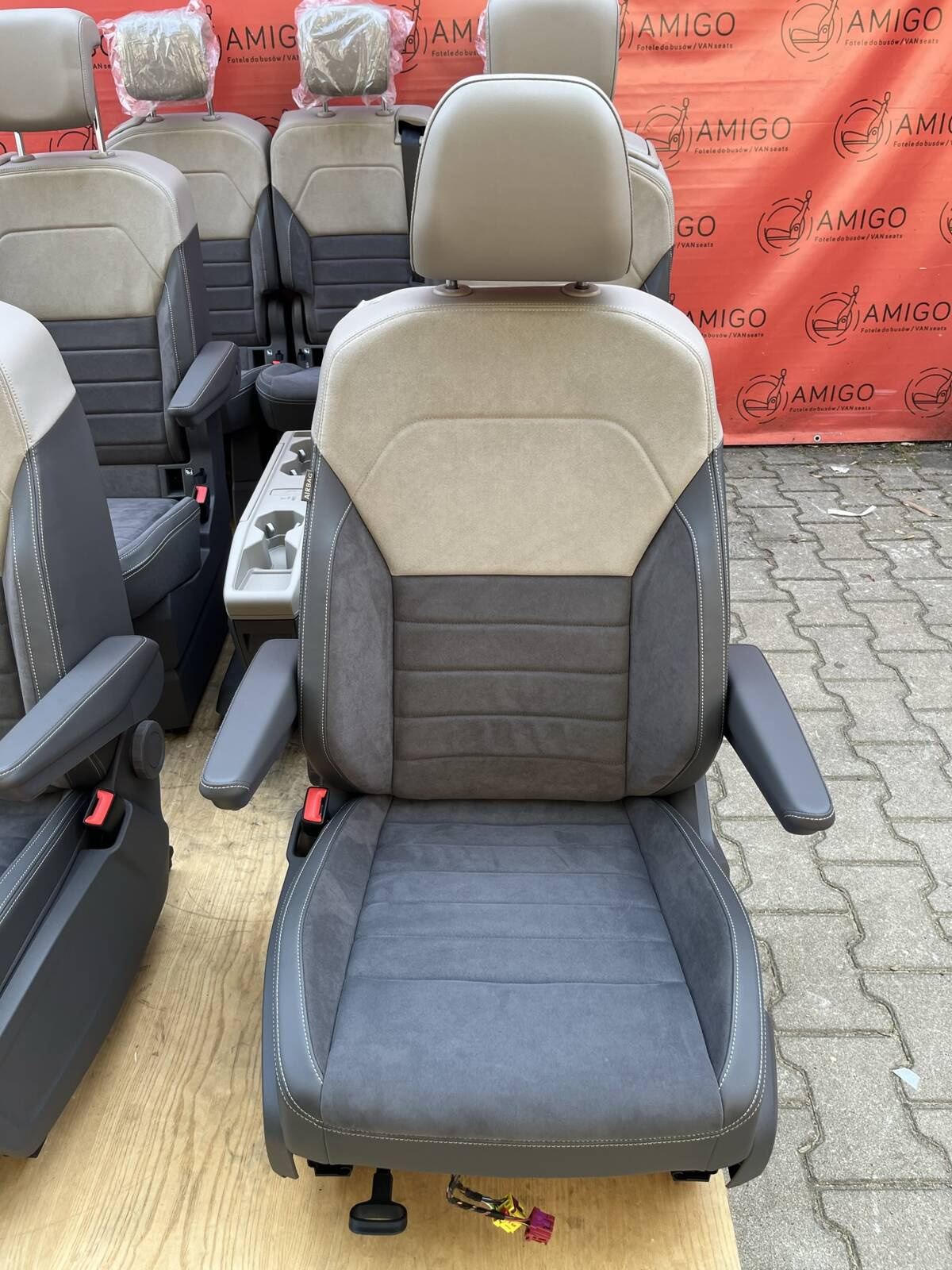 Seats front rear NEW VW Multivan T7 Table heated leather