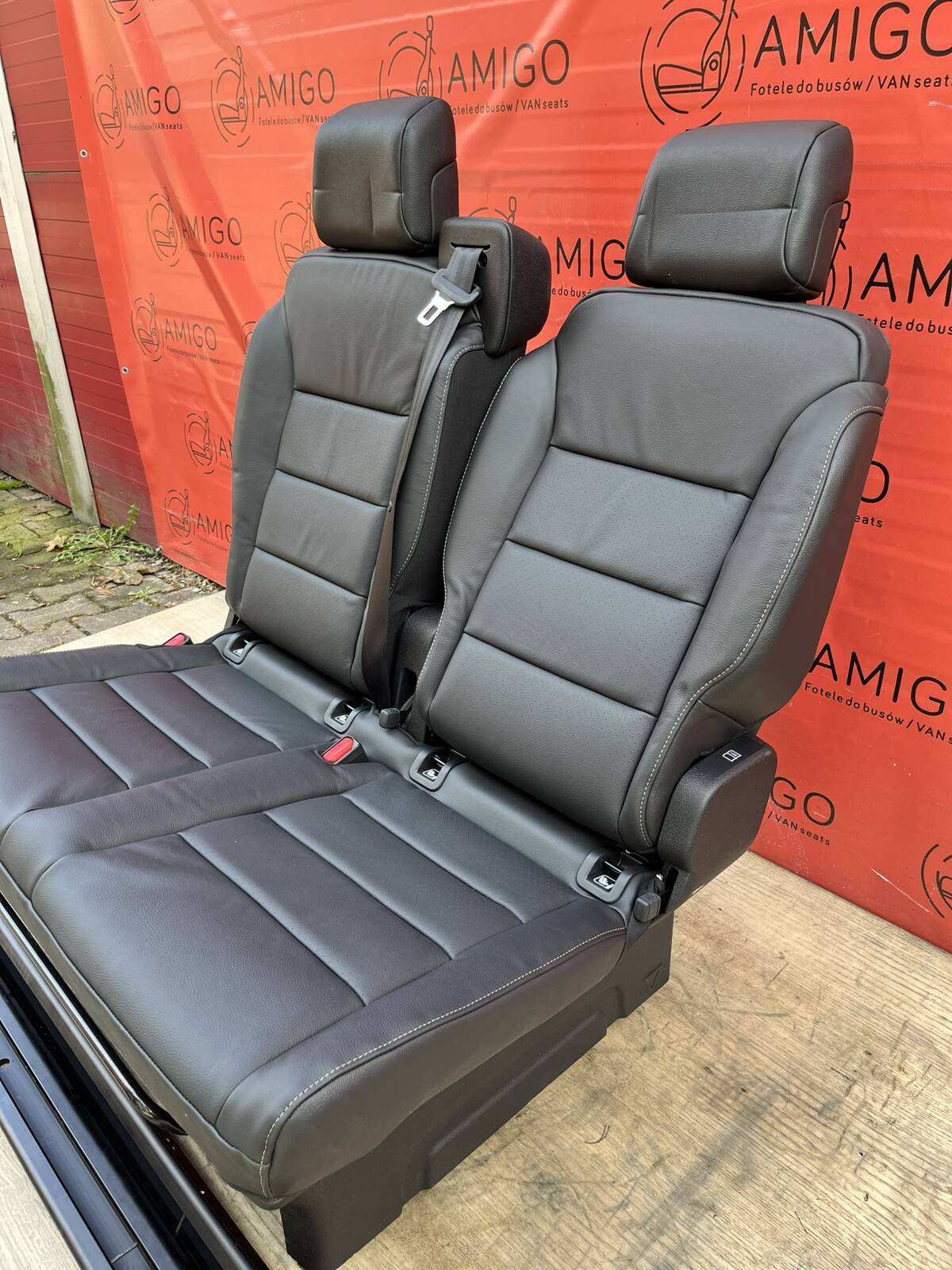 Rear bench seat Traveller Spacetourer Ulysse Zafira Vivaro Proace leather rails Campervans