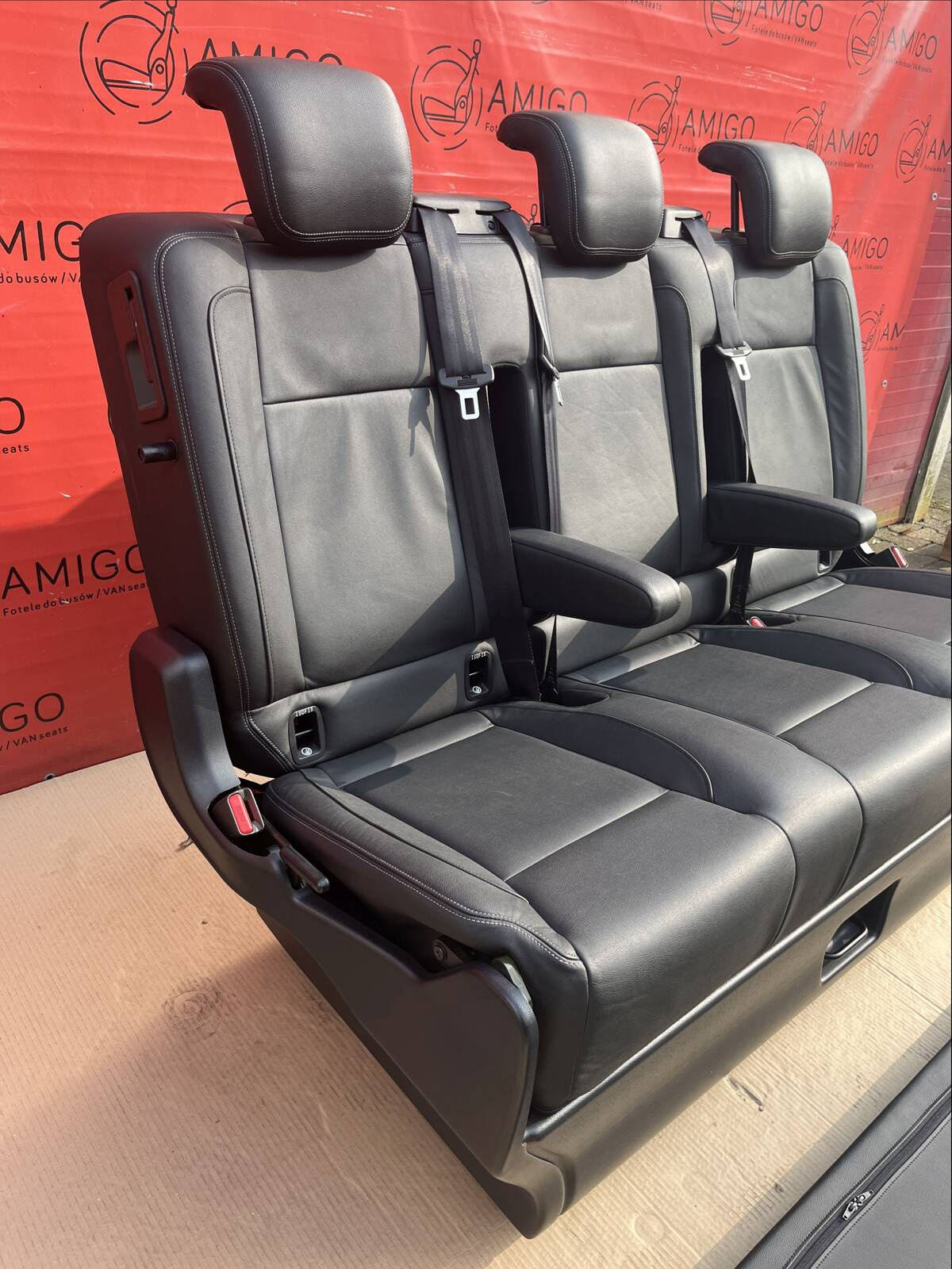 Seat rear bench bed Renault Trafic SpaceClass Escapade Black Leather