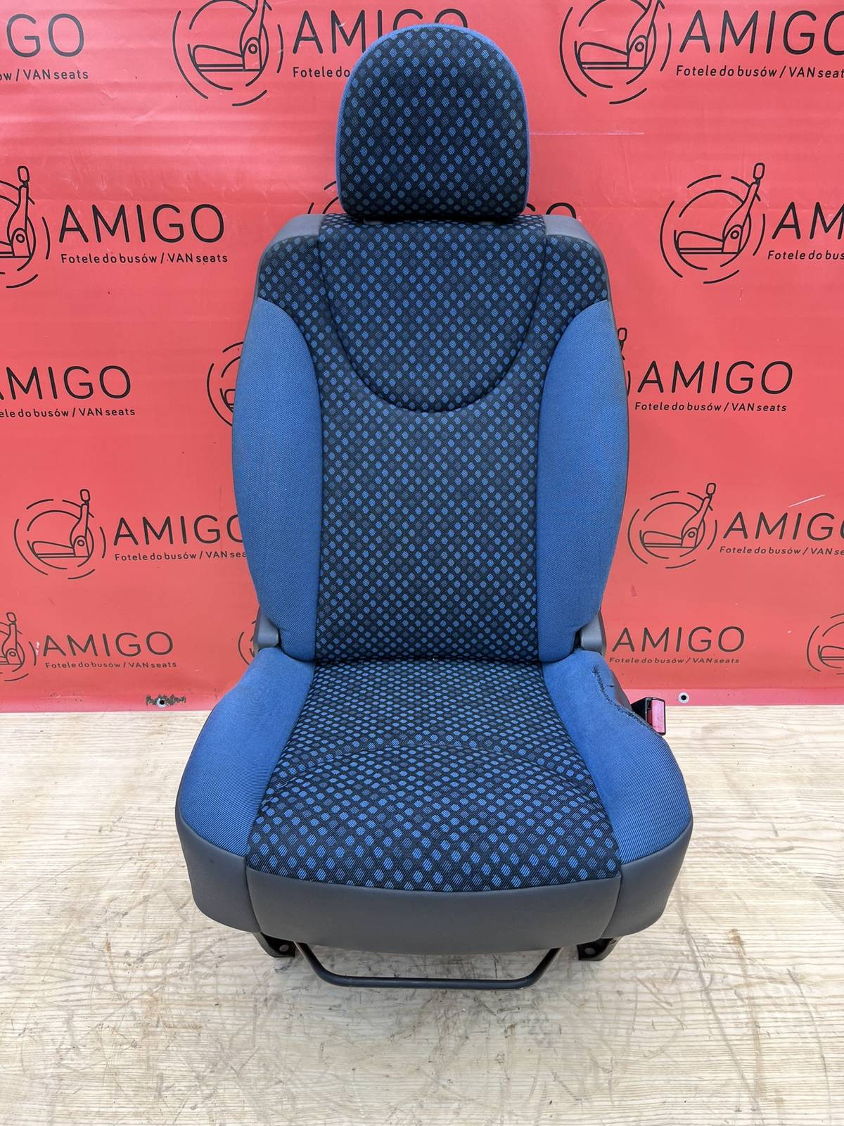 Front seats Set Driver Passenger Peugeot Expert II Dispatch Jumpy Proace 2006-2016