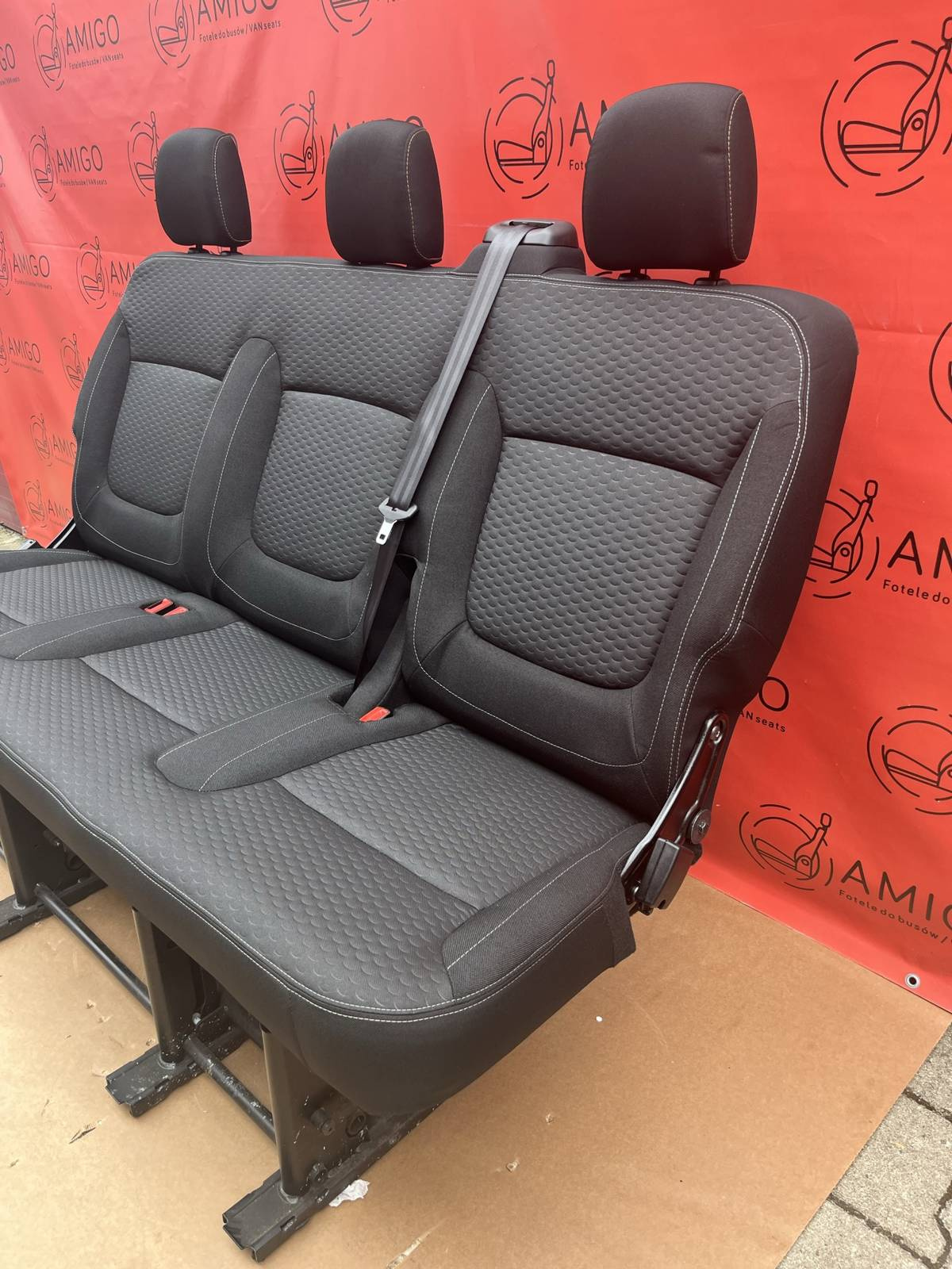 Seat triple bench Renault Trafic Opel Vauxhall Vivaro NV300 Talento Connect Black