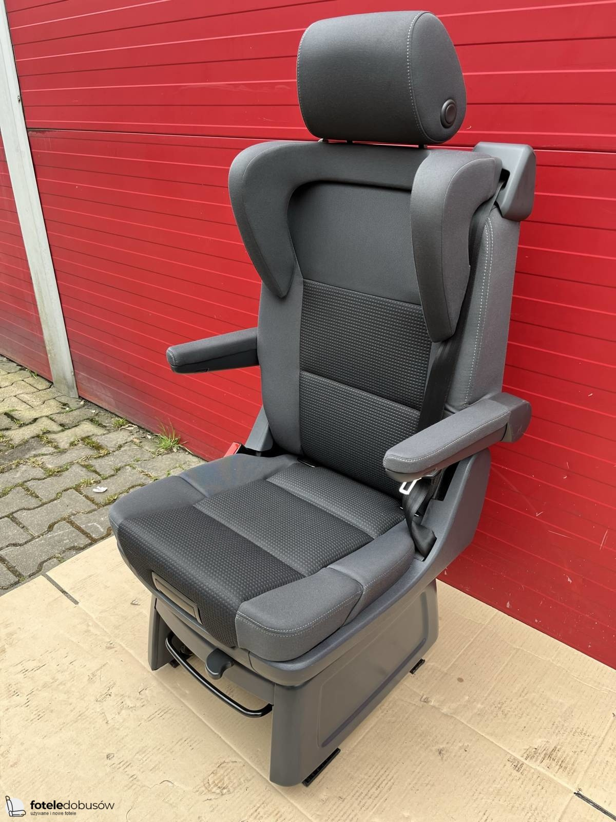 Seat VW T5.1 T5 Multivan Caravelle TEAM swivel rear for child t6