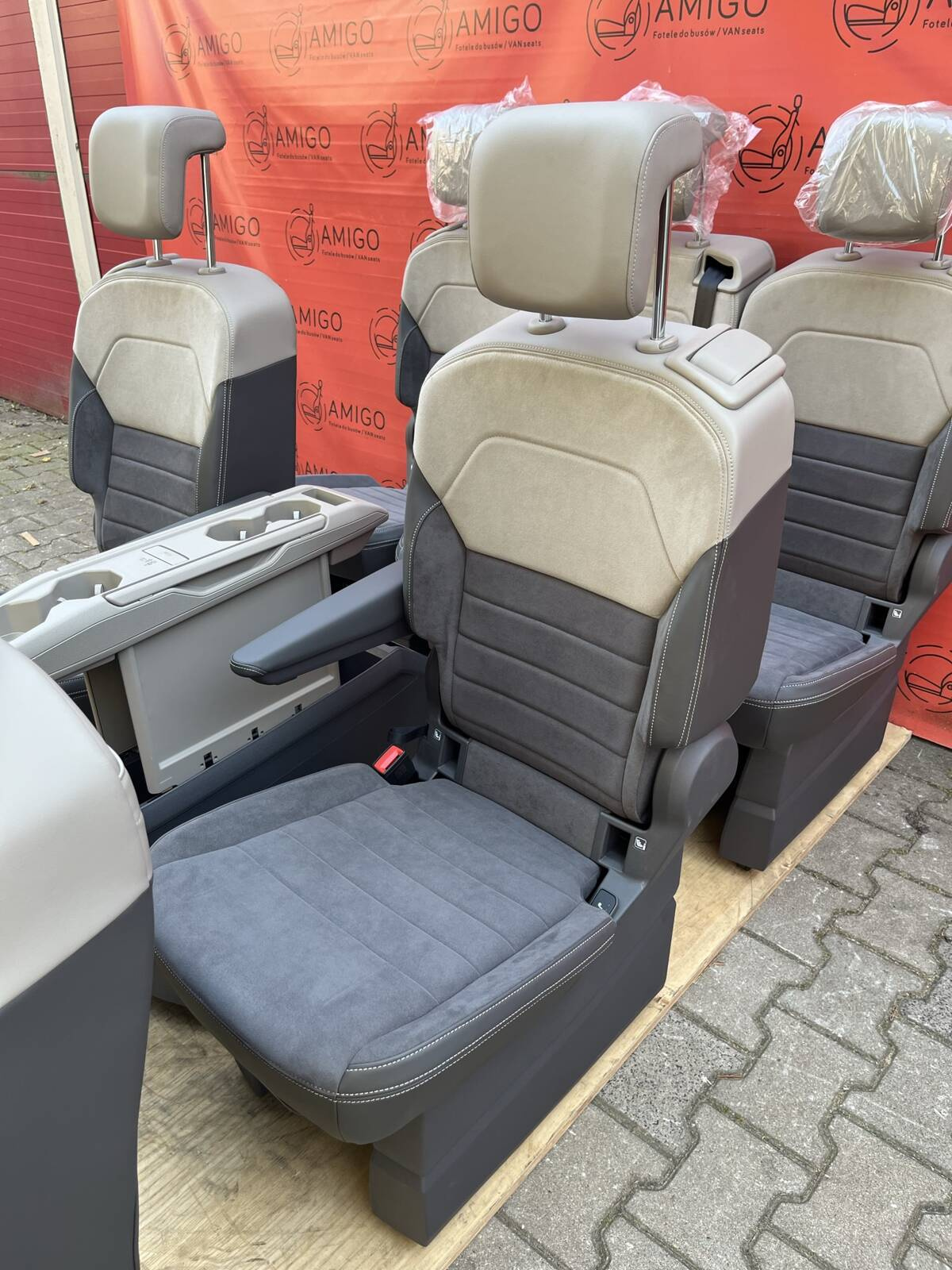 Seats front rear NEW VW Multivan T7 Table heated leather
