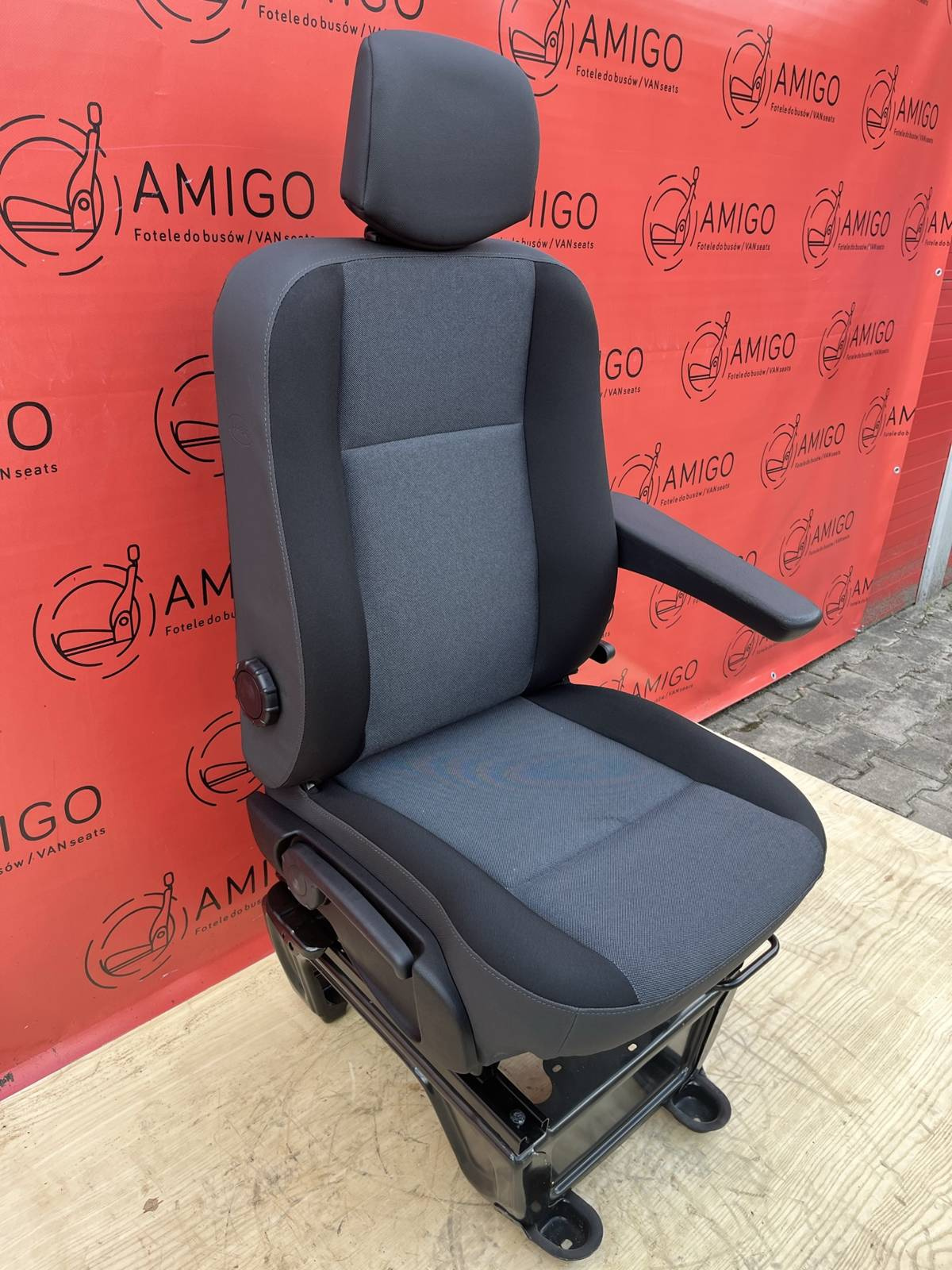 Seat Opel Vauxhall Movano Master NV400 captain EU passenger | UK driver adjustments armrest airbag