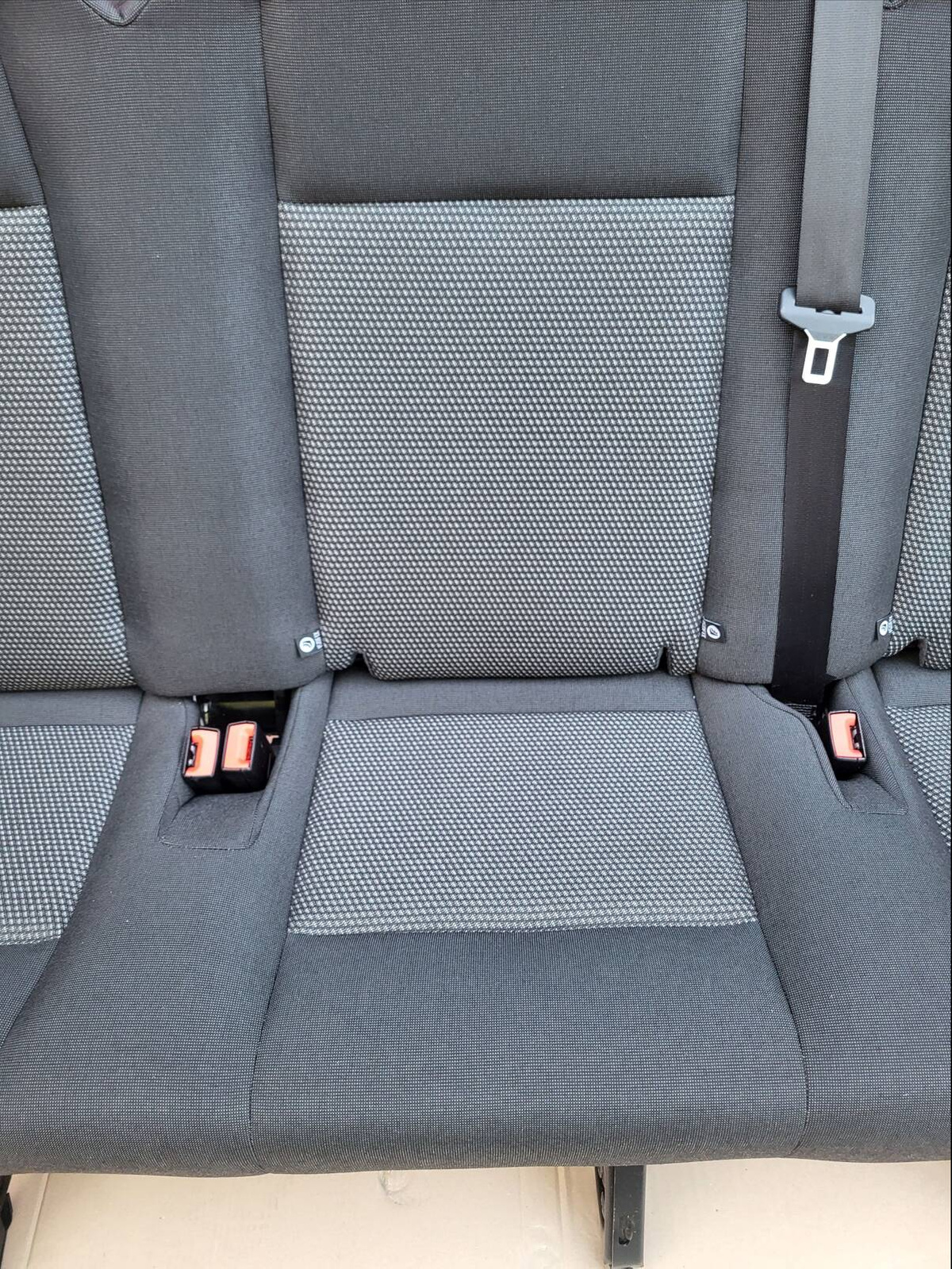 Seat Ford Transit MK8 bench triple rear three-seats V363 Capitol isofix