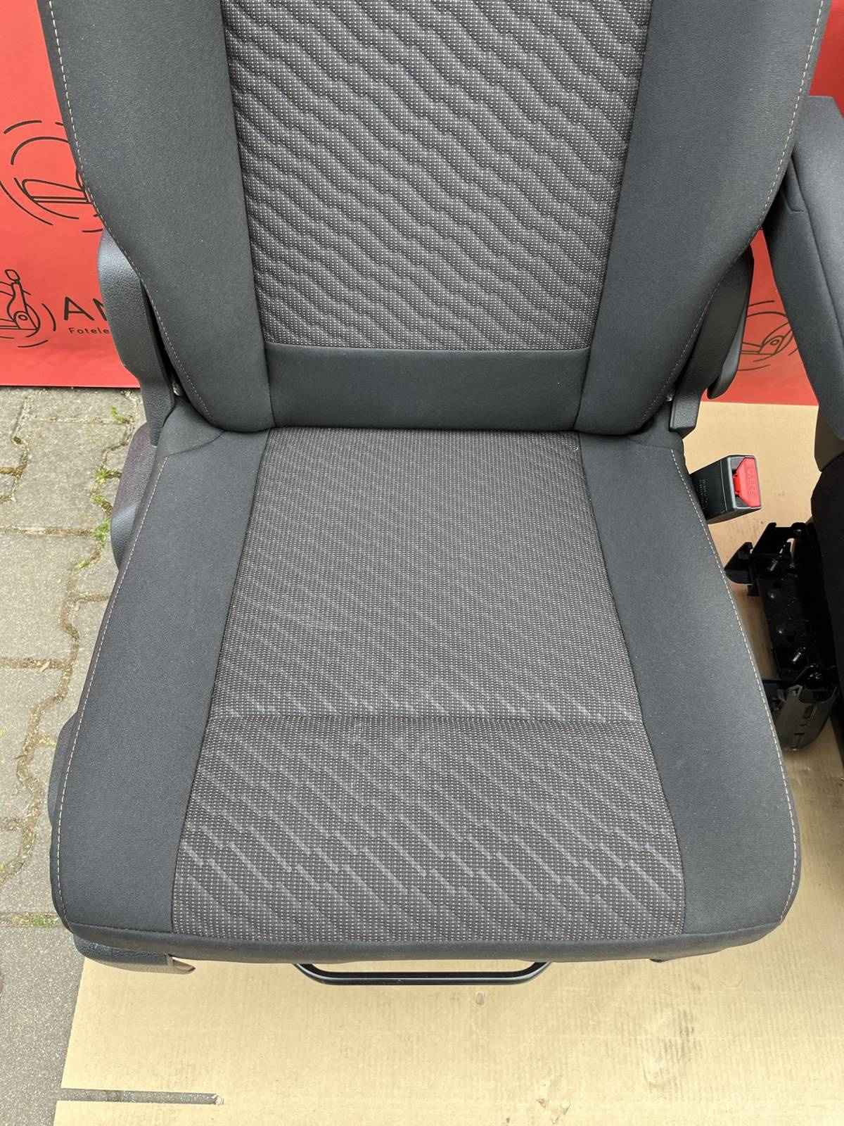 Front passenger driver seats Toyota Proace Traveller Spacetourer Expert Jumpy Zafira Vivaro Scudo