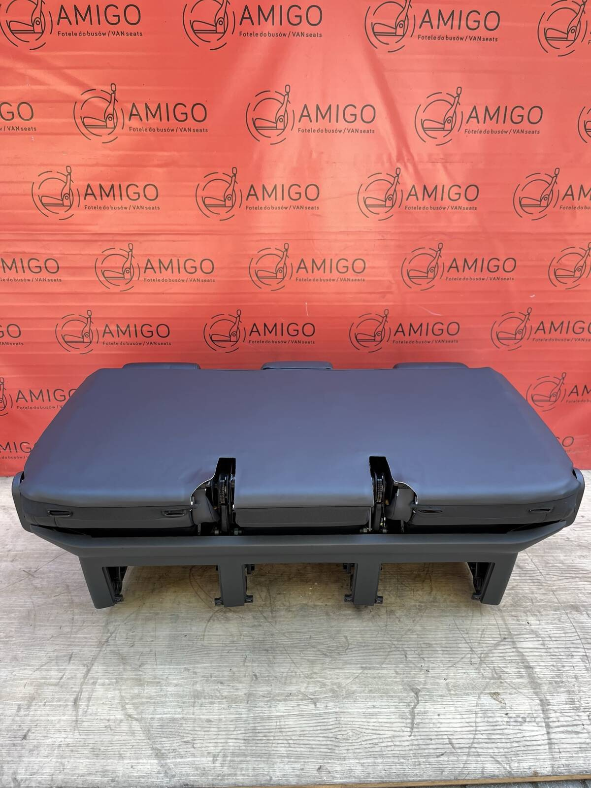 Bench rear triple seat VW T5 T6 titan black leather Multivan Caravelle t5