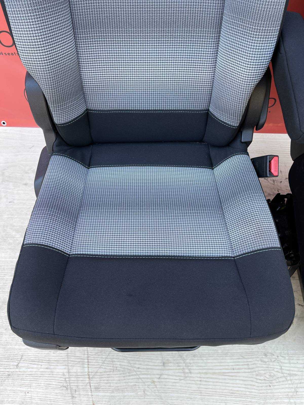 Front passenger driver seats Toyota Proace Traveller Spacetourer Expert Jumpy Zafira Vivaro Scudo