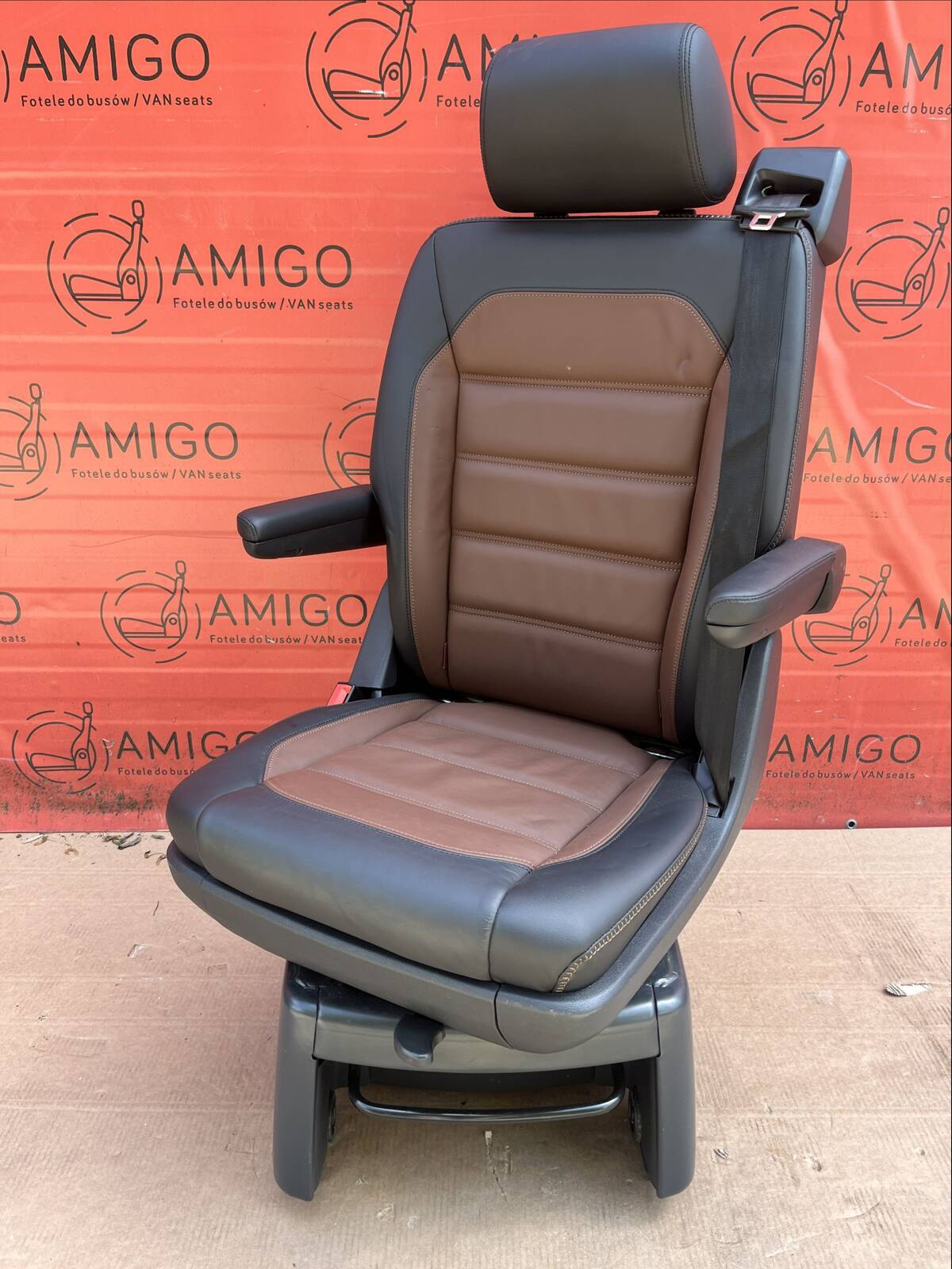 Seat single VW T6 Multivan Caravelle PanAmericana rear t5 swivel brown marakesch