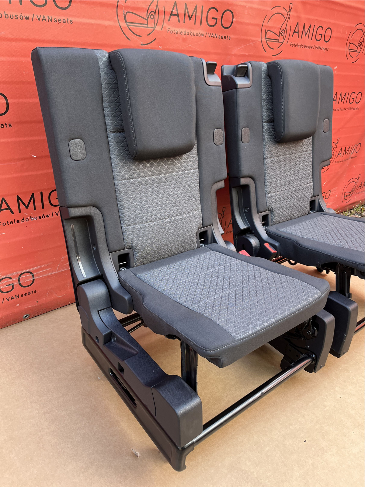 Ford Tourneo Connect VW Caddy MAXI MK5 Seat rear bench double third row