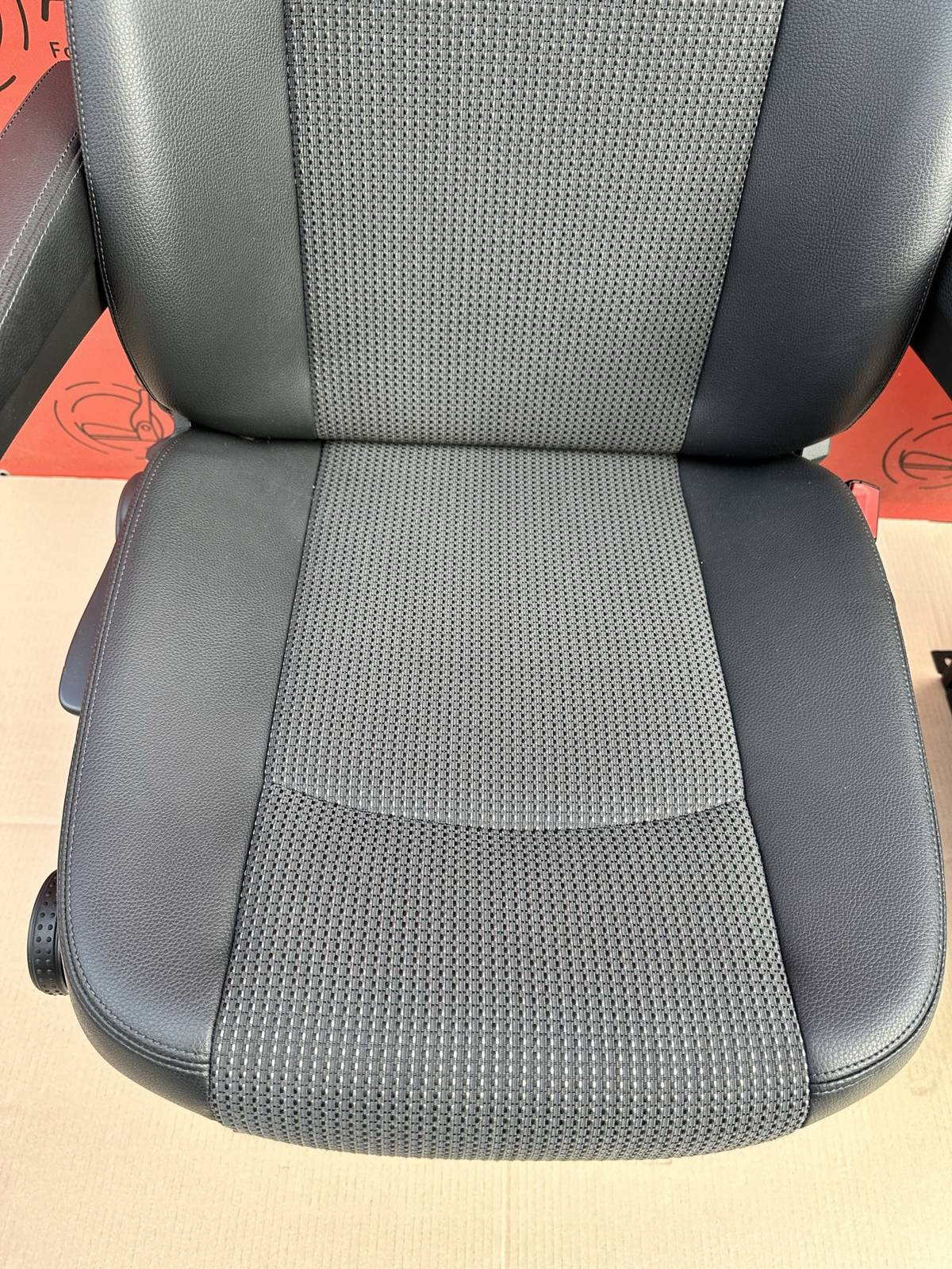 Seat swivel Mercedes Viano Vito W639 driver passenger 2003-2014 armrest adjustments