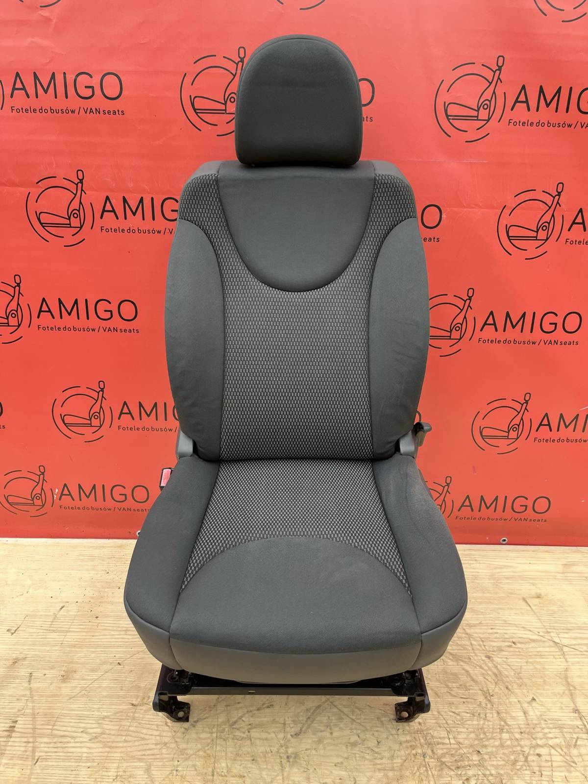 Front UK passenger seat | EU Driver Peugeot Expert II Dispatch Jumpy Proace 2006-2016