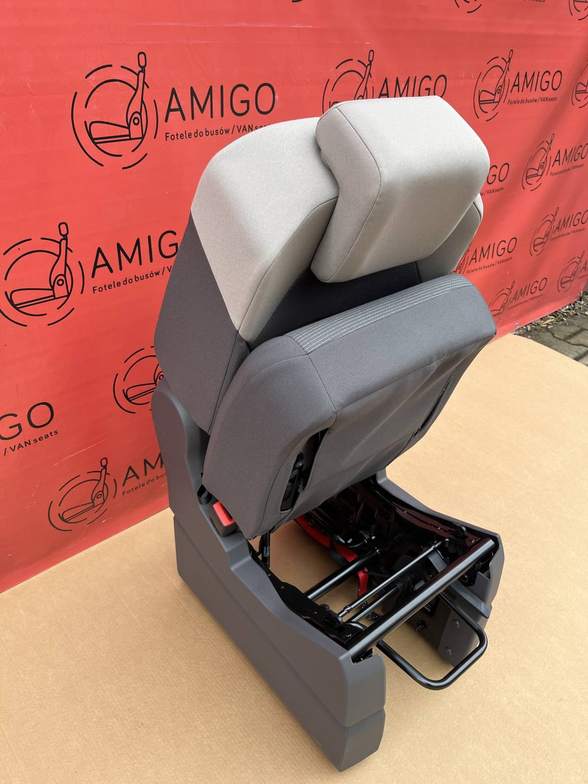 Seat NEW VW Multivan single left 2nd row right Bright Dots t7