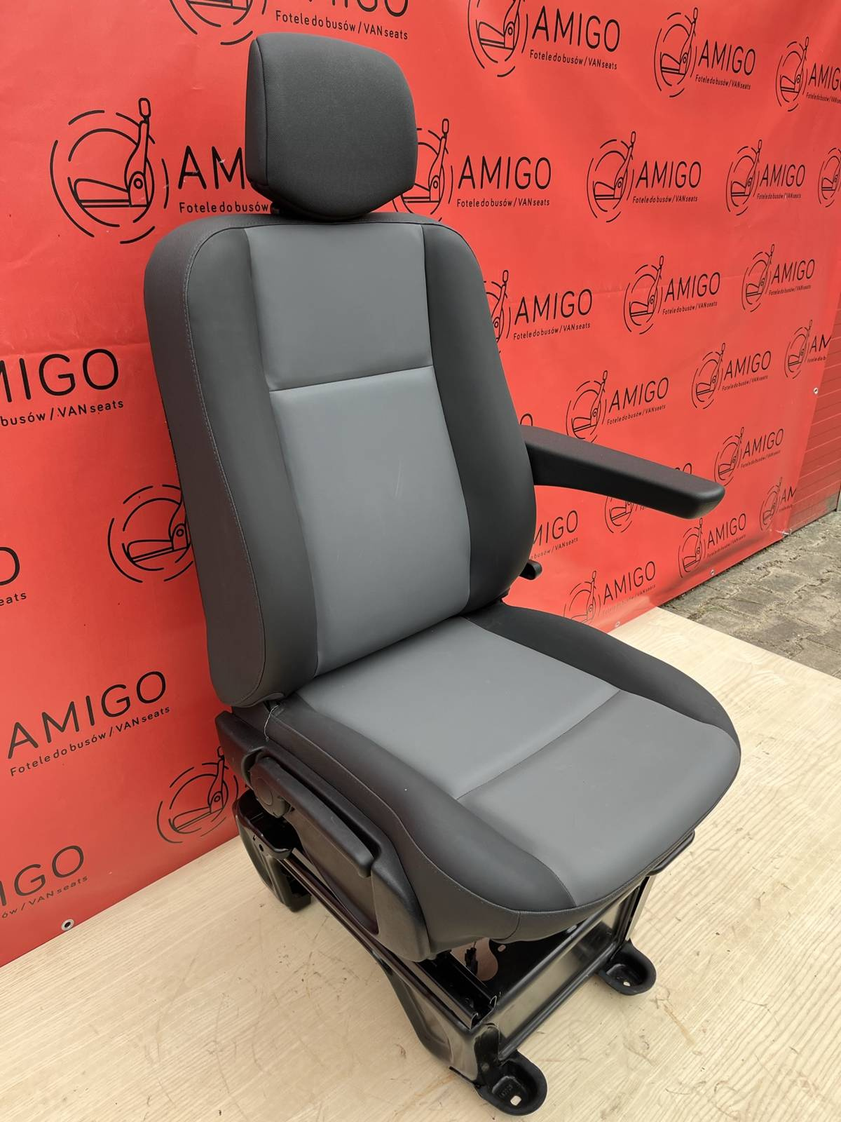 Seat Opel Vauxhall Movano Master NV400 captain EU passenger | UK driver adjustments armrest