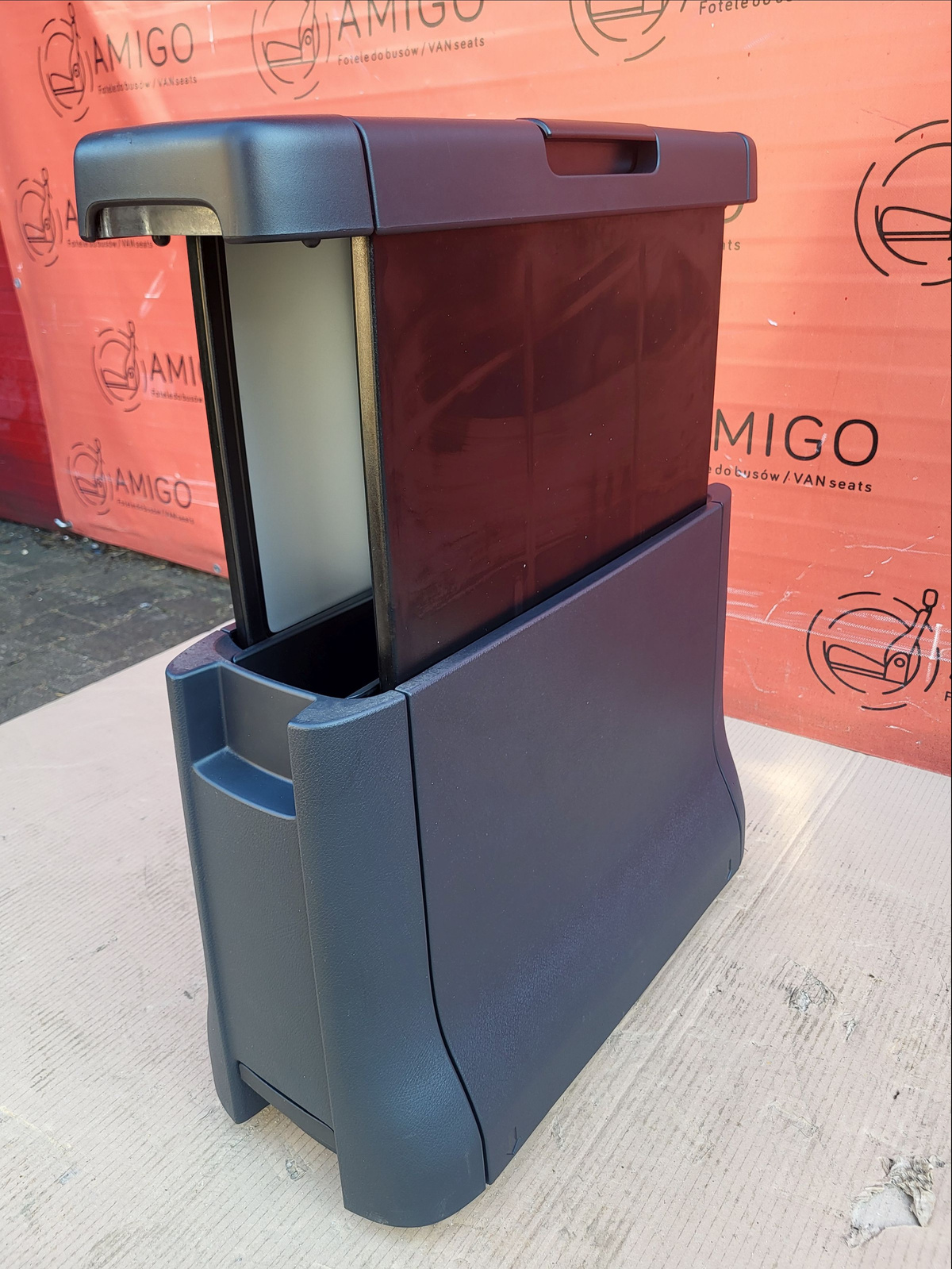 Mercedes V-class W447 Genuine Table Rear for rails W639