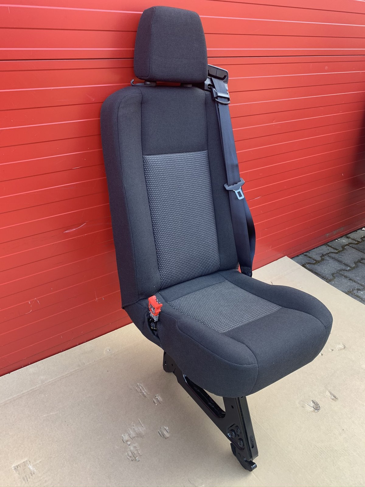 Seat Ford Transit MK8 single rear V363 Traxon