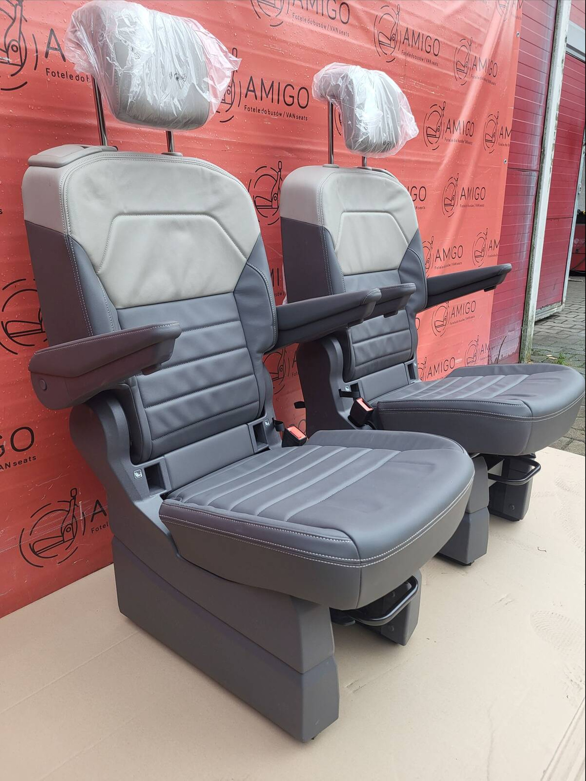 NEU VW Multivan T7 Sitze armlehne isofix Leder links rechts