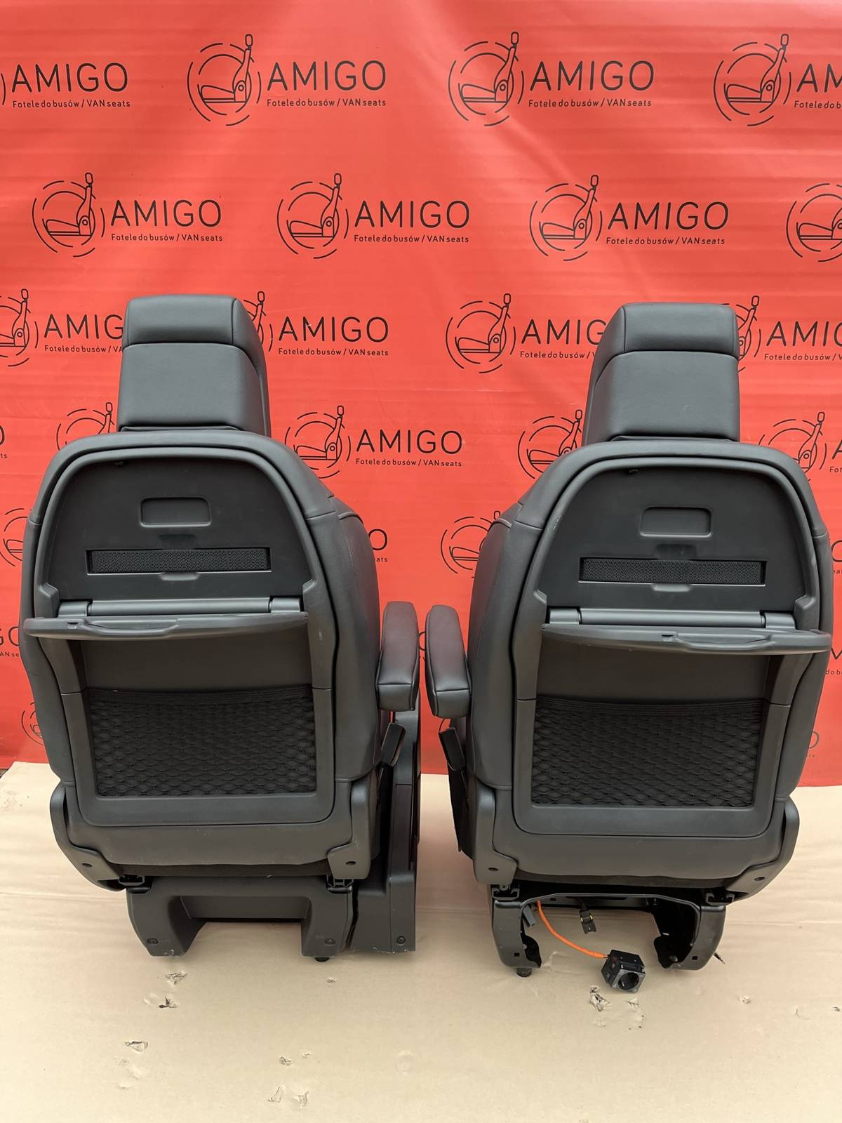 Front passenger driver seats leather Peugeot Traveller Proace Spacetourer Expert Jumpy Zafira Vivaro Scudo