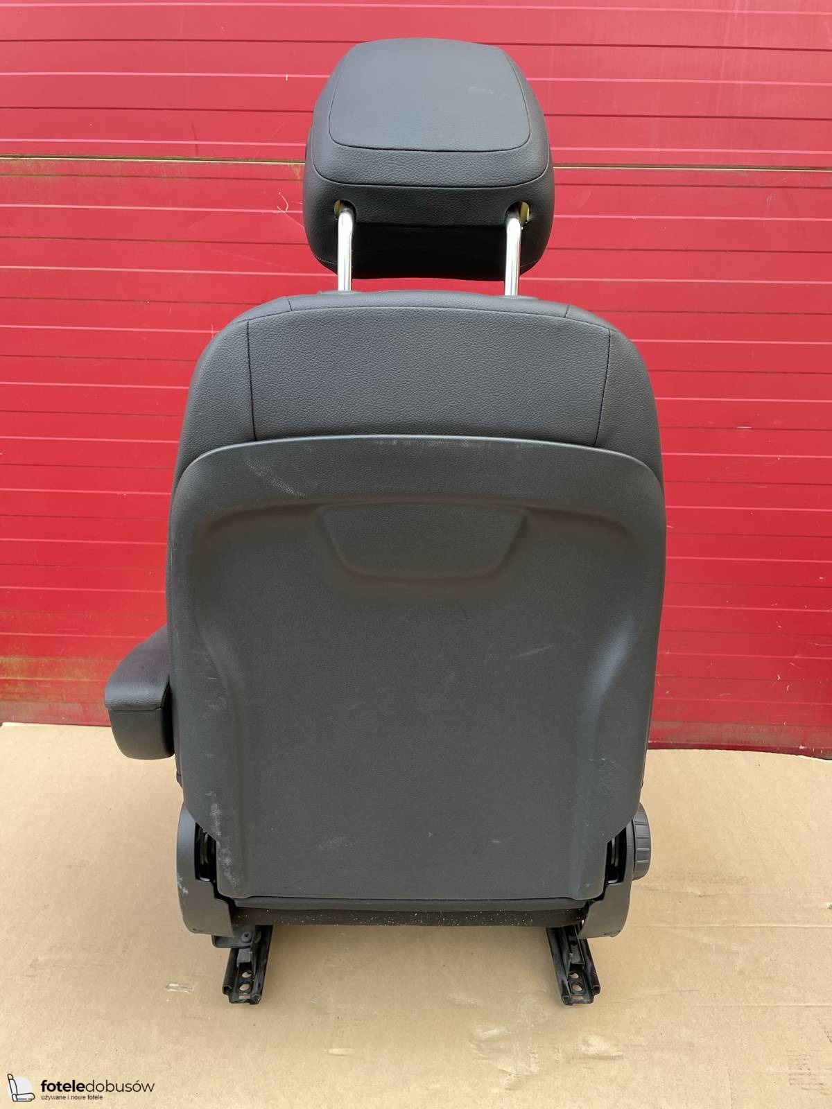Seat Mercedes Vito W447 EU passenger | UK driver armrest adjustments Leatherette