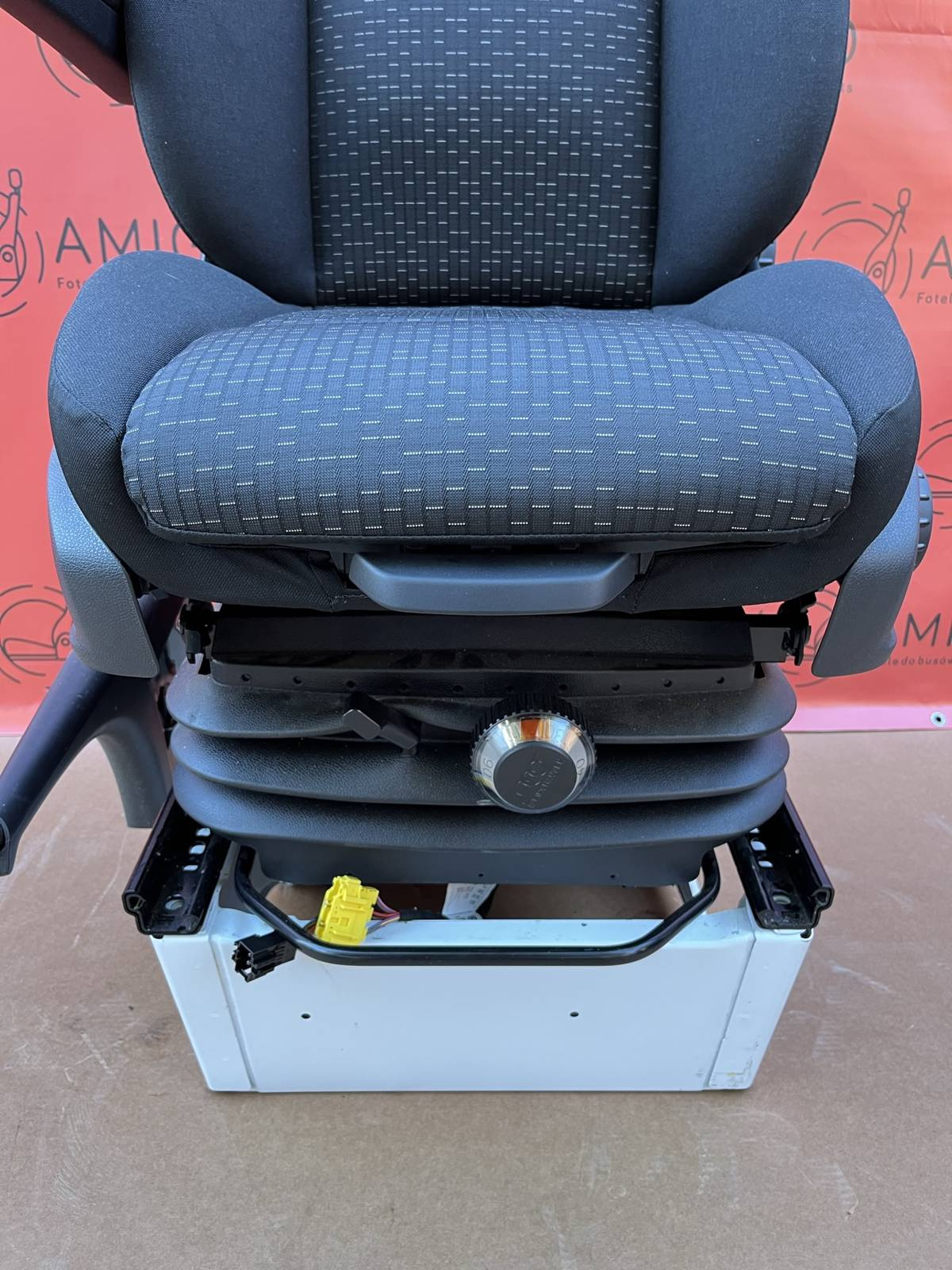 Seat Mercedes Sprinter W907 EU driver | UK passenger 2018-2022 adjustments comfort suspension Caluma