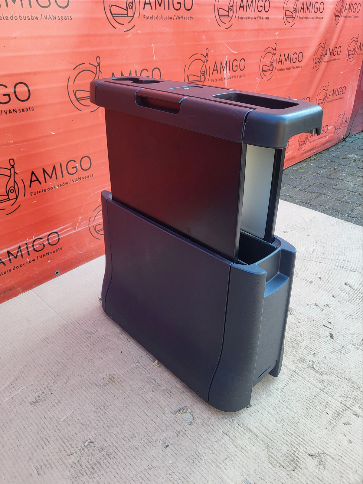 Mercedes V-class W447 Genuine Table Rear for rails W639