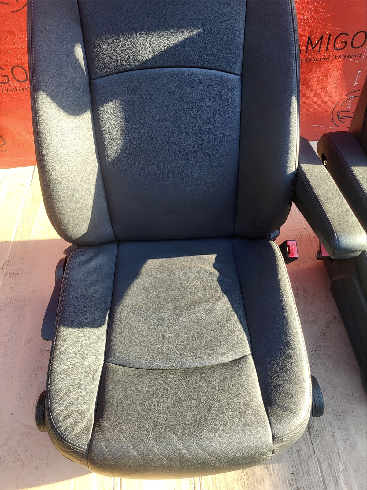 Seat Mercedes Viano Vito W639 driver passenger 2003-2014 armrest adjustments electric